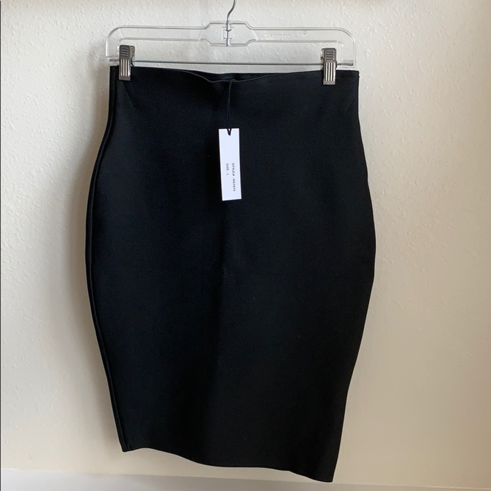 Pencil skirts - Picture 2 of 3